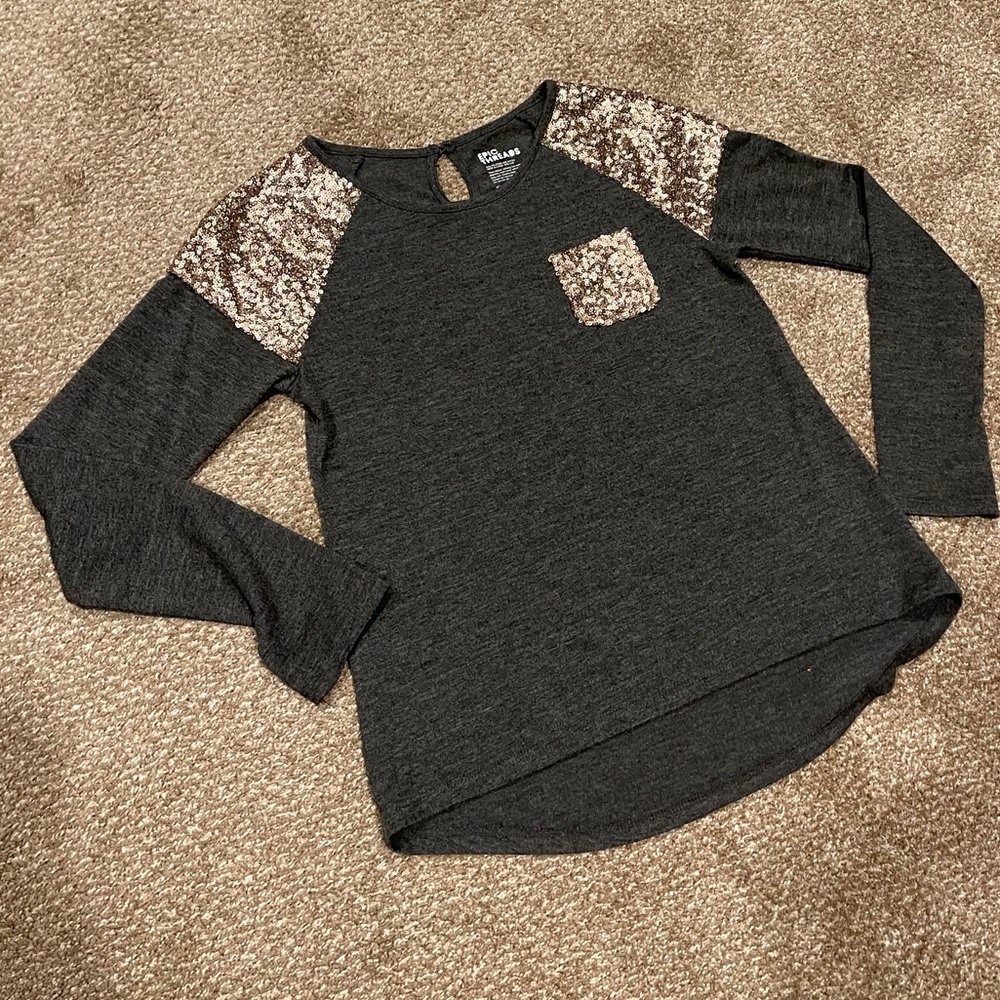 Epic threads girls Large long sleeve top